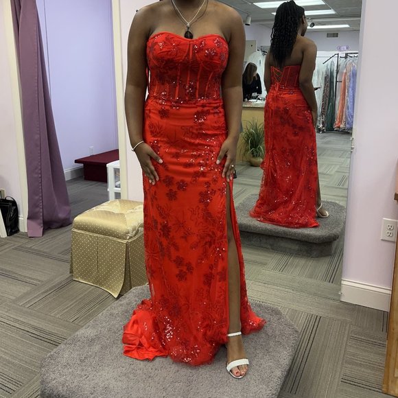 Colette, Size 10,  Candy Apple - Picture 6 of 8